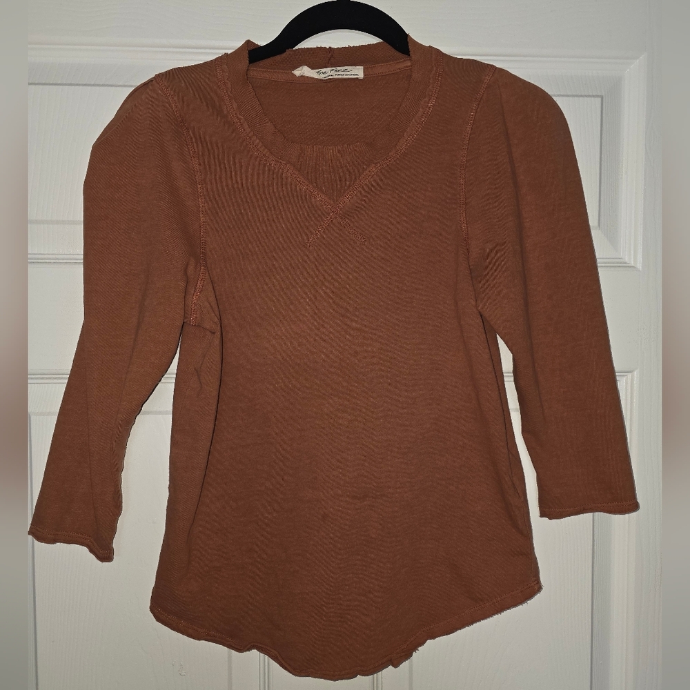 Moving Sale! { We The Free Brown Raw Hem 3/4 Length Tee  Size XS